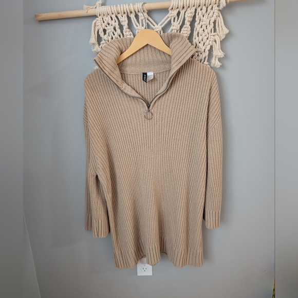 2/$20 H&M sweater Tan Zip Large Ribbed Knit Wide Sleeve Oversized - Picture 2 of 7
